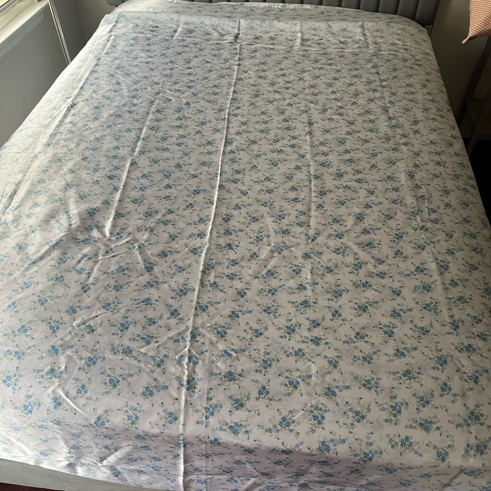 Laura Ashley Floral Satin full size Flat & Fitted sheet